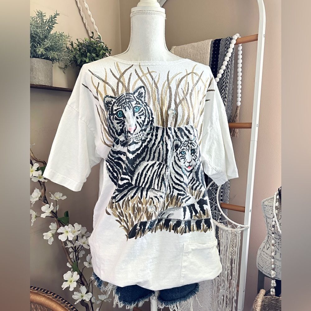 Vintage Ease Sport White Tiger Mom & Baby Artsy Hand Painted Tunic T Shirt